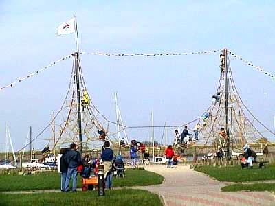 Strand-Abenteuerspielplatz